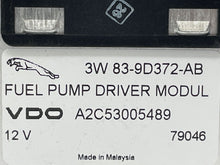Load image into Gallery viewer, FUEL PUMP CONTROL MODULE COMPUTER Range Rover Range Rover Sport 06-09 - NW301847