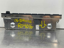 Load image into Gallery viewer, Radio BMW X5 2000 00 2001 01 2002 02 2003 03 2004 04 2005 05 2006 06 AM FM - NW367159