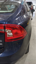 Load image into Gallery viewer, OUTER TAIL LIGHT LAMP Volvo S60 XC60 11 12 13 14 15 Right - NW304228