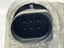 Load image into Gallery viewer, THROTTLE BODY BMW 320I 325I 525I X3 Z3 Z4 01 02 03 - 06 - NW177761