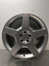 Load image into Gallery viewer, WHEEL RIM ML320 ML350 ML500 ML550 ML63 R350 R500 06-08 19x8 - NW306557