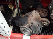 Load image into Gallery viewer, CARRIER ASSEMBLY FRONTIER XTERRA 2000 01 02 03 04 V6 - NW305997