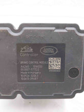 Load image into Gallery viewer, ABS ANTI-LOCK BRAKE PUMP Land Rover LR2 2010 10 - NW2321