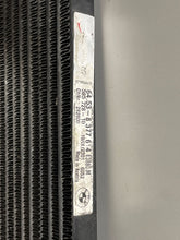 Load image into Gallery viewer, AC CONDENSER 320i 325i 330i 328i M3 99 00 01 - 05 06 - NW366350