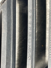 Load image into Gallery viewer, Grille SAAB 9-3 2003 - NW98651