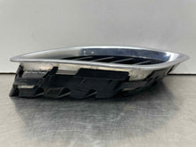 Load image into Gallery viewer, Grille SAAB 9-3 2003 - NW98652
