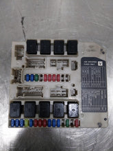 Load image into Gallery viewer, FUSE BOX Nissan Rogue 2008 08 2009 09 2010 10 - NW234944