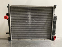 Load image into Gallery viewer, RADIATOR 320i 323i 325i 328i 1992 92 - 99 - NW131952
