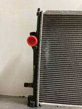 Load image into Gallery viewer, RADIATOR 320i 323i 325i 328i 1992 92 - 99 - NW131952
