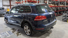 Load image into Gallery viewer, CARRIER ASSEMBLY Audi Q7 Volkswagen Touareg 11 12 13 14 15 - NW310932