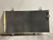Load image into Gallery viewer, AC CONDENSER Toyota Avalon 2005 05 2006 06 - NW44203