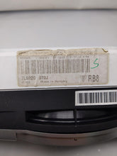 Load image into Gallery viewer, SPEEDOMETER CLUSTER Porsche Cayenne 2005 05 2006 06 - NW161579