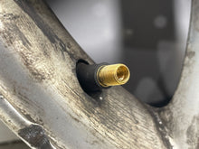 Load image into Gallery viewer, WHEEL BMW 320i 323i 325i 330i 99 00 01 02 03 04 05 06 - NW314086