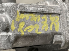 Load image into Gallery viewer, THROTTLE BODY Impreza Legacy 06 - 08 w/o turbo - NW178545