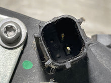 Load image into Gallery viewer, Throttle Body Lincoln MKT 2014 - NW315435