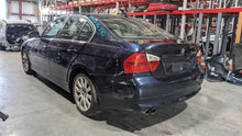 Load image into Gallery viewer, CARRIER ASSEMBLY BMW 330XI 2006 06 Auto Rear - NW314692