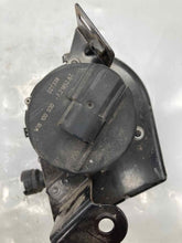 Load image into Gallery viewer, AIR INJECTION PUMP SMOG Land Rover 2003 03 2004 04 - NW8261