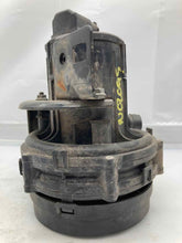 Load image into Gallery viewer, AIR INJECTION PUMP SMOG Land Rover 2003 03 2004 04 - NW8261