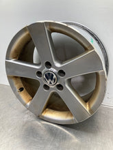 Load image into Gallery viewer, Wheel Rim Volkswagen Passat 2004 - NW483884