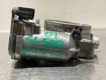 Load image into Gallery viewer, THROTTLE BODY CLK430 CLK500 ML500 SL55 01 - 06 - NW178338