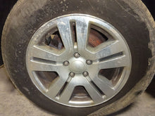Load image into Gallery viewer, WHEEL RIM Edge 07-10 17x7-1/2 ALUM 17x7-1/2, 5 lug, 4-1/2" - NW196418