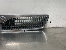 Load image into Gallery viewer, Grille INFINITI G20 1999 - NW318496