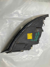 Load image into Gallery viewer, HEADLIGHT LAMP ASSEMBLY Volvo S40 V40 V50 04 05 06 07 Right - NW319256