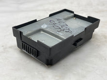 Load image into Gallery viewer, TRANSFER CASE CONTROL MODULE COMPUTER Cadillac CTS 08 09 - NW26113
