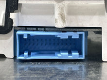 Load image into Gallery viewer, Speedometer Cluster Ford Escape 2008 - NW320340