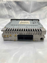 Load image into Gallery viewer, RADIO Honda Odyssey 2003 03 2004 04 AM FM CD - NW137717