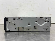 Load image into Gallery viewer, CD Changer Pathfinder 2001 01 6 Disc - NW320240