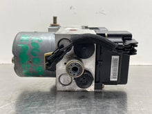 Load image into Gallery viewer, ABS PUMP Pathfinder 2000 00 2001 01 4x4 - NW319667