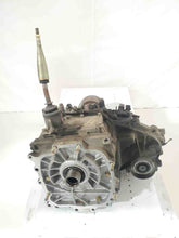 Load image into Gallery viewer, Transfer Case Mitsubishi Montero 2001 - NW177013
