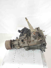 Load image into Gallery viewer, Transfer Case Mitsubishi Montero 2001 - NW177013