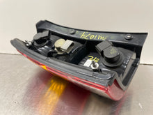 Load image into Gallery viewer, TAIL LIGHT LAMP ASSEMBLY Ford Escape 01 02 03 04 05 06 07 Left - NW179595