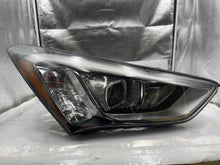 Load image into Gallery viewer, HEADLIGHT LAMP ASSEMBLY Hyundai Santa Fe 2013 13 2014 14 Right - NW322249