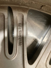Load image into Gallery viewer, WHEEL Mercedes E350 E550 2007 07 2008 08 2009 09 18x9 20 Spoke - NW200080