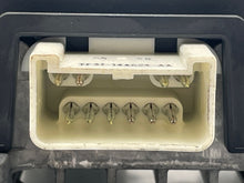 Load image into Gallery viewer, FUEL PUMP CONTROL MODULE S Type X Type 02 03 04 05 - 08 - NW32924