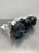 Load image into Gallery viewer, Temp Climate AC Heater Control Volkswagen Beetle 98 99 00 01 02 03 04 05 06 - 10 - NW322768