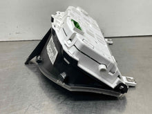 Load image into Gallery viewer, SPEEDOMETER CLUSTER Land Rover LR2 2011 11 2012 12 - NW324390