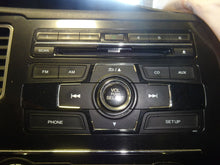Load image into Gallery viewer, RADIO Honda Civic 2013 13 2014 14 2015 15 - NW137624