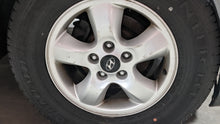 Load image into Gallery viewer, WHEEL RIM Santa Fe 05-06 16x6-1/2 ALLOY - NW325270