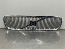 Load image into Gallery viewer, GRILLE Volvo V70 S60 2004 04 2005 05 2006 06 2007 07 - NW325489