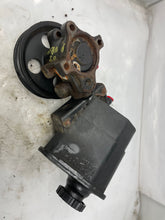 Load image into Gallery viewer, Power Steering Pump Dodge Durango 2005 - NW162650