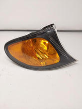 Load image into Gallery viewer, Parklamp BMW 325i 320i 330i 2002 02 2003 03 04 05 Right - NW328129