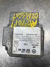 Load image into Gallery viewer, AIR BAG COMPUTER VW Passat 2002 02 03 04 05 - NW327882