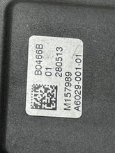 Load image into Gallery viewer, RADIATOR FAN ASSEMBLY Nissan Pathfinder 13 14 15 16 17 - NW328915