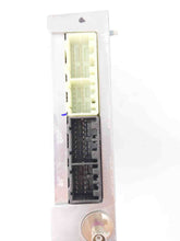 Load image into Gallery viewer, SATELLITE RECEIVER Lucerne DTS SRX Captiva Equinox Impala 9-3 9-5 06-16 - NW134489