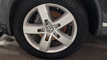 Load image into Gallery viewer, Wheel Rim Volkswagen Touareg 2012 - NW330609