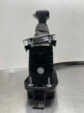 Load image into Gallery viewer, Floor Shifter Volkswagen Golf 2010 - NW330998